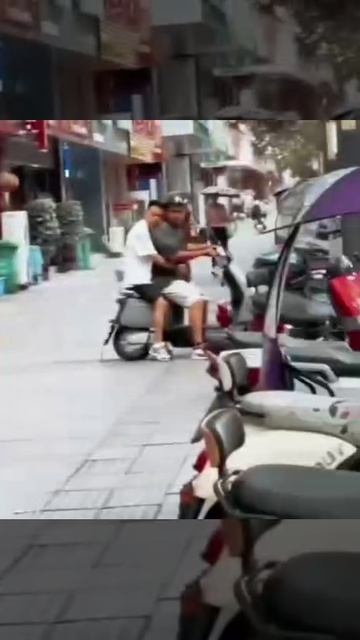 Друг поддержит )