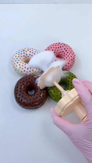 93. МЯГКИЙ ASMR🍩🍩Пончик#asmr #удовлетворительно