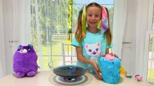 Настя и папа в секретной комнате