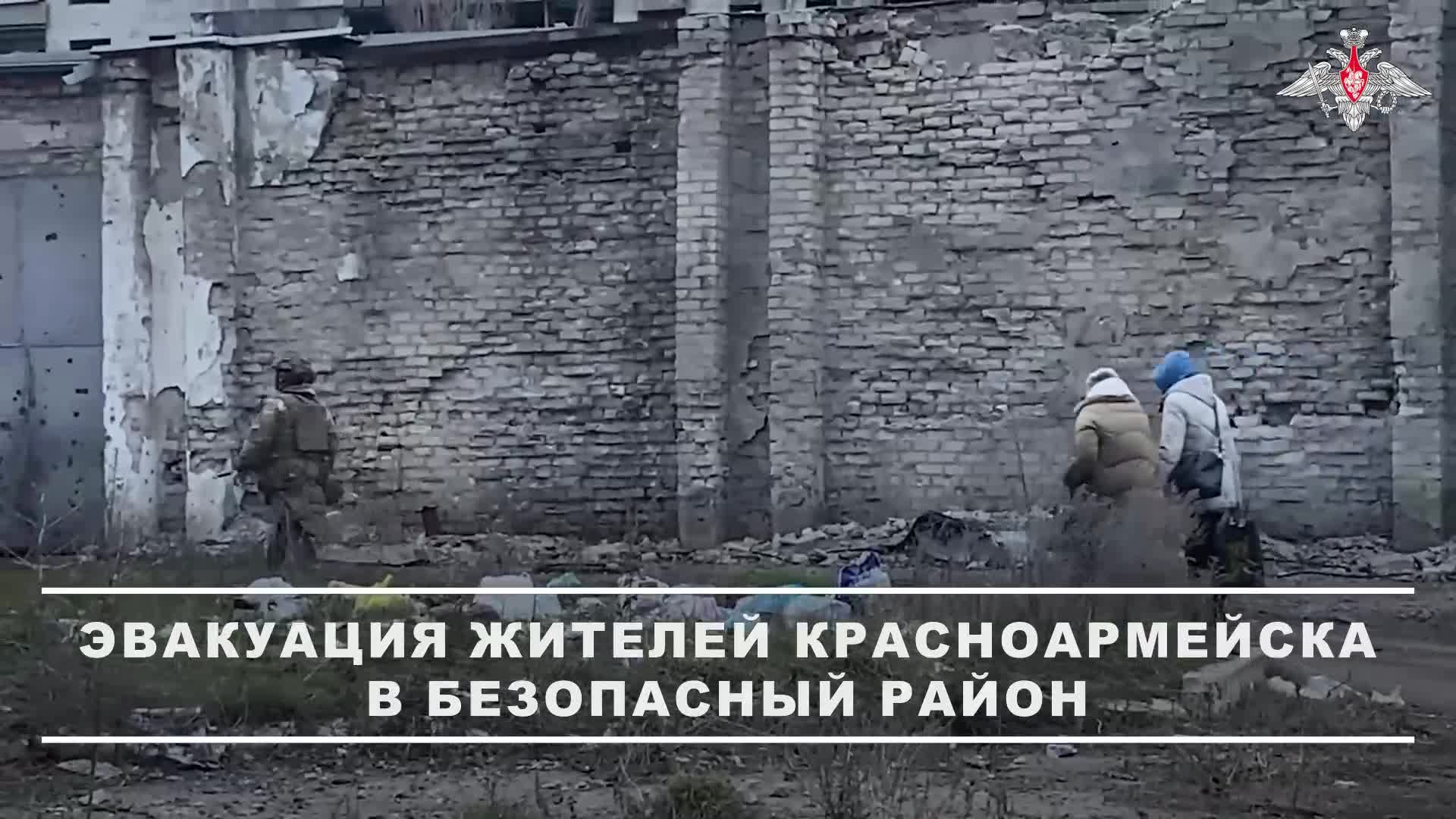 🤝 Военнослужащие группировки войск «Центр» продолжают оказывать всестороннюю помощь мирным жител...