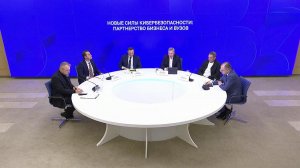 "Кибер стипендия" поддержит талантливых студентов, преуспевающих в изучении кибер-безопасности.