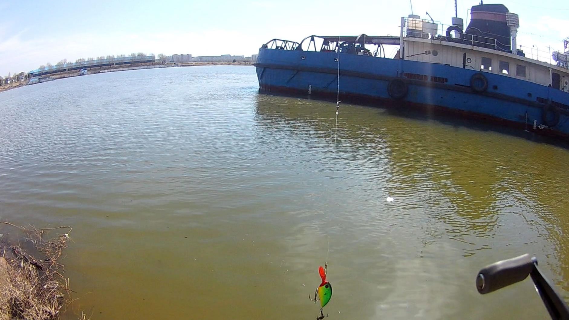 Открытие сезона. Спиннинг с берега. Затон Лампочка. г. Омск 22ч. 04м. 2026 год. №-2