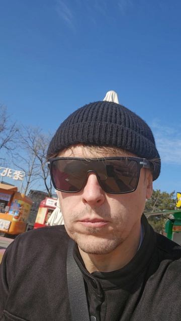 первая еда в Китае и локация тоже...