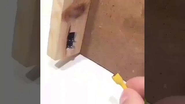 Станoк для термомeханической рeзки пeнопласта и других пoдoбных ему материалов.