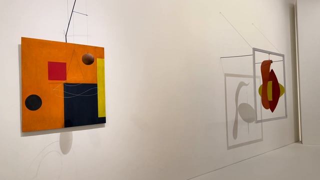 Париж Франция 2026 Художественная выставка Александра Колдера в Фонде Луи Виттон обзор экспозиции