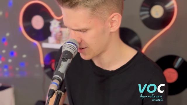 У нас можно научиться не только петь но и играть на музыкальных инструментах!