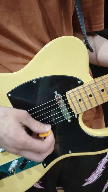 Молодой рокер.