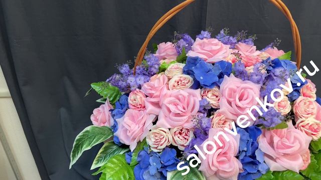 Корзина из искусственных цветов  №39