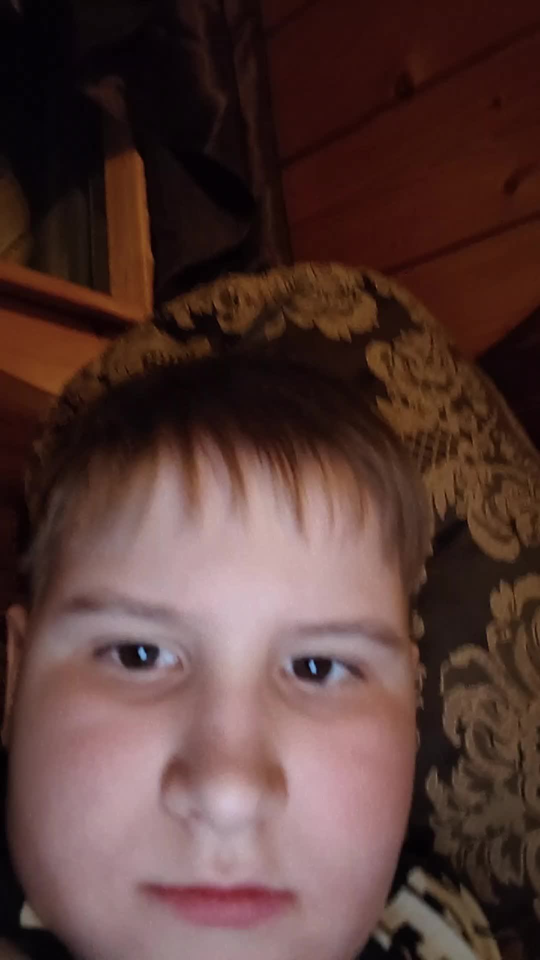 привет друзья я Артём