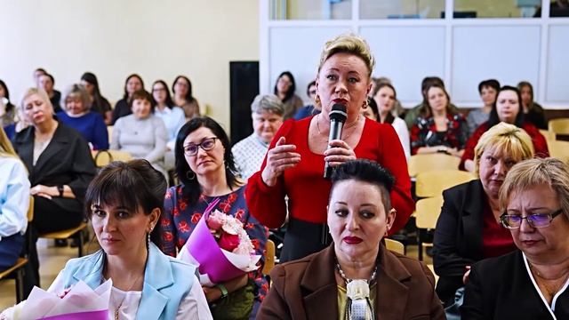(23.04.2026) В Комсомольске педагоги и медики встретились с депутатом Государственной Думы
