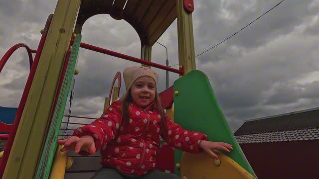 Прогулка на площадке 18 апреля 26