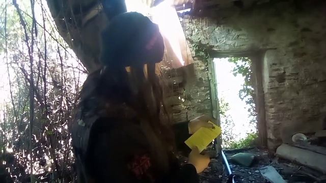 ΕΚΕΙ ΒΡΊΣΚΕΤΑΙ