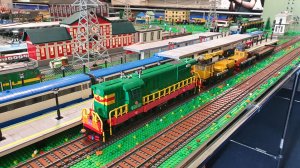 Я катал лего поезда на выставке BTWS .Лего самоделка!