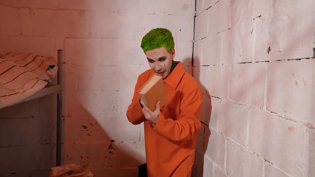 Стали СУПЕРЗЛОДЕЯМИ на 24 Часа !