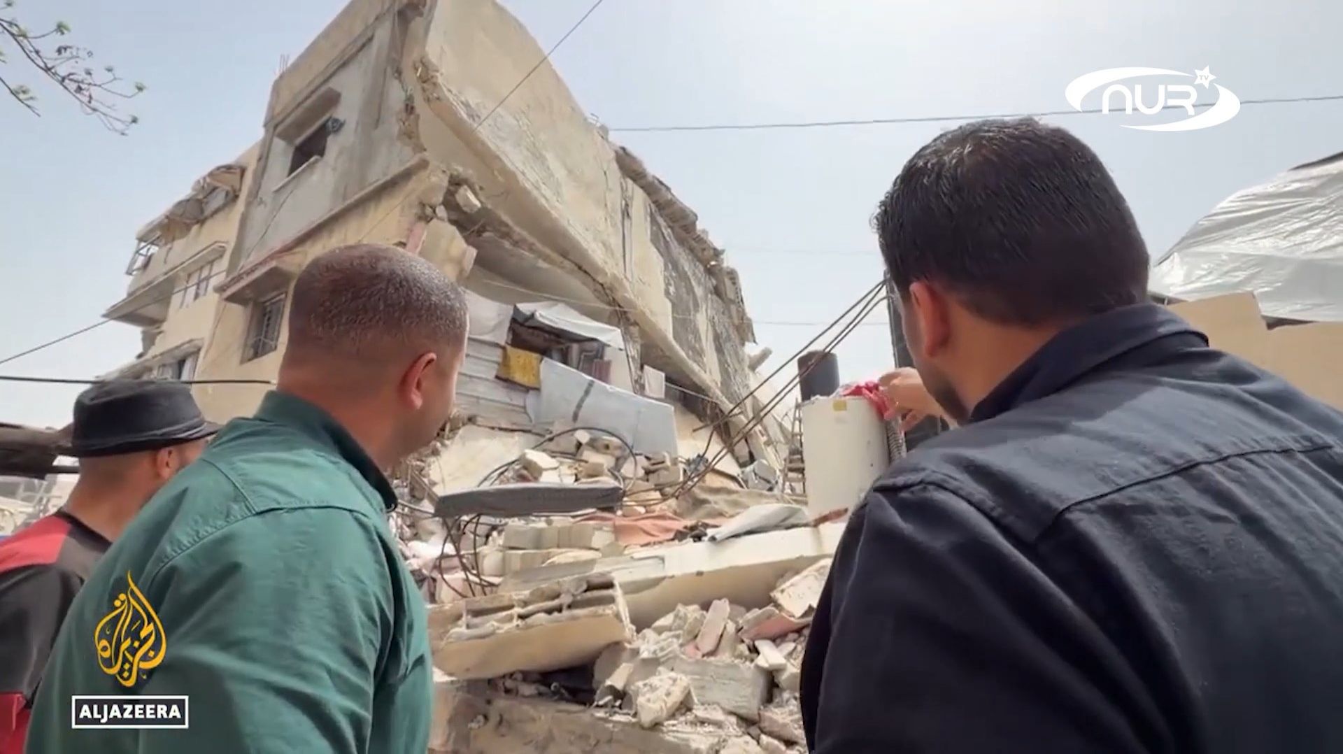 Они могут погибнуть в любую секунду!