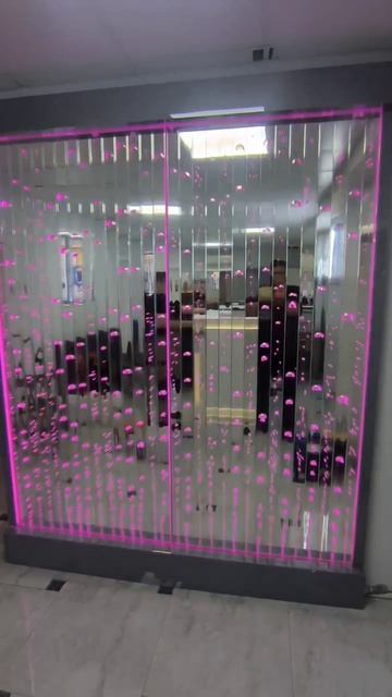 Пузырьковая панель с зеркальным фоном наполнитель неиспаряемый гель.