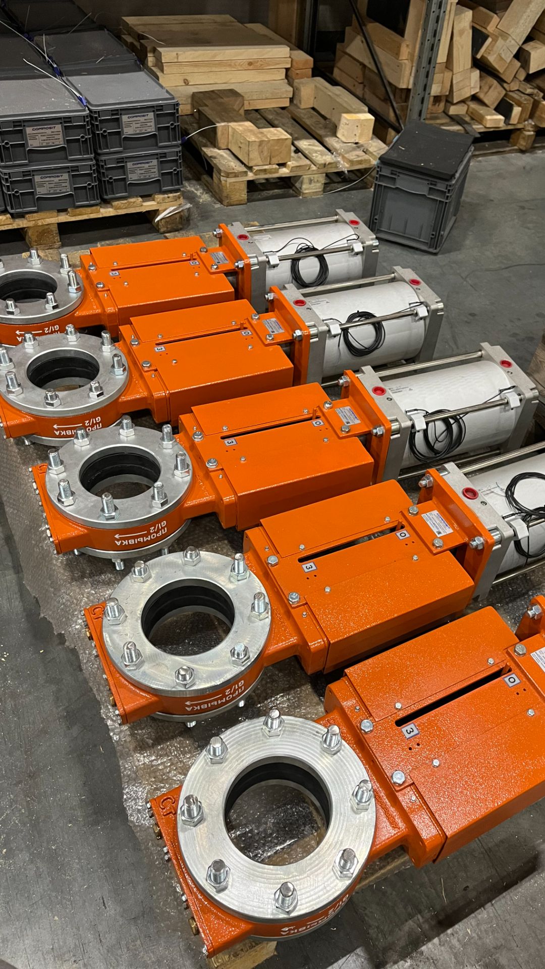 Шиберные задвижки Composit