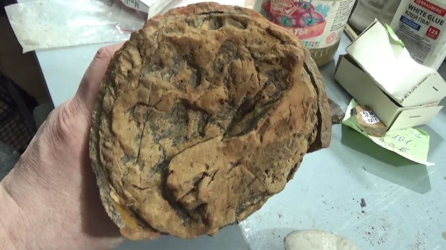 Этнографическая загадка. Кринка XIX века из раскопа по спуску Молокова