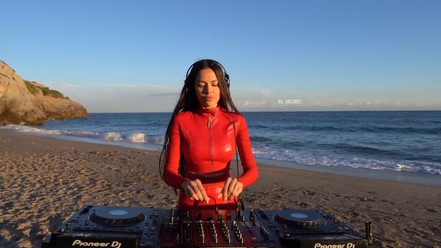 Paradisio - Bailando Remix