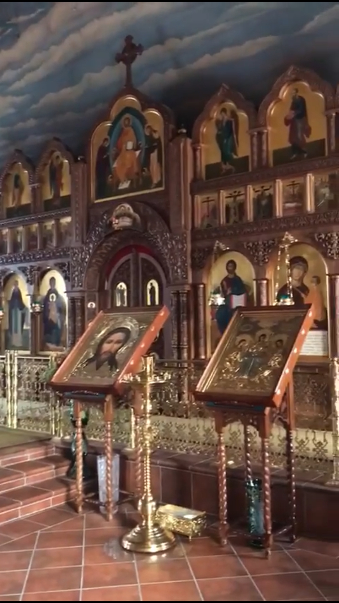 Богослужебные песнопения в Тихвинском храме монастыря Рождества Пресвятой Богородицы Ростов Великий