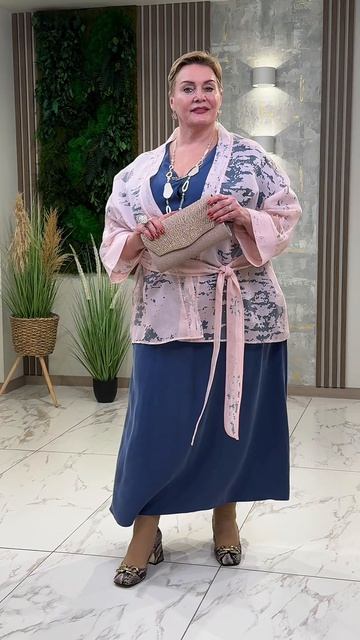 🛍 Приходите примерить этот элегантный образ, который заставит вас чувствовать себя по-настоящему ...