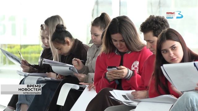 Волгоградцы написали «Диктант Победы» на площадке у бронекатера «БК-31»