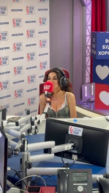 Что ощущает Анна Плетнева, когда ее носят на руках зрители? #аннаплетнева #винтаж