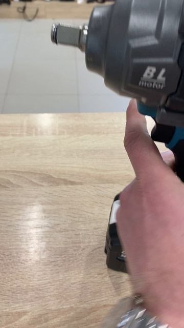 Гайковерт kamolee