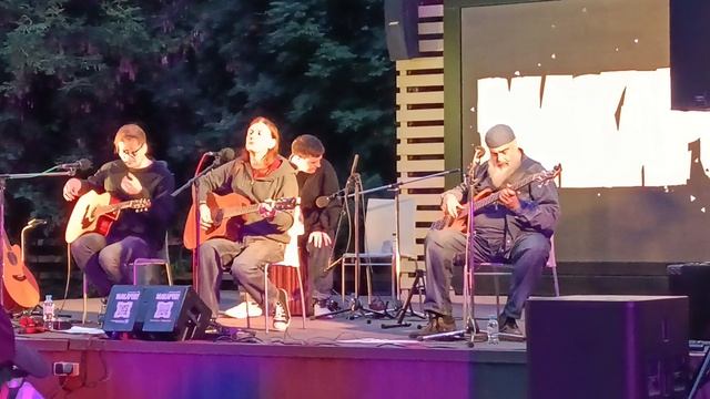 Музыка, бесплатно Time, а в описании услуги от специалистов, прочтите описание, нужно обращайтесь