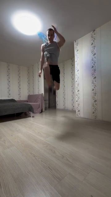 Подсмотрел идею у свежего видео Живицы и выложил свою версию. 🤩 #идея #видео #версия