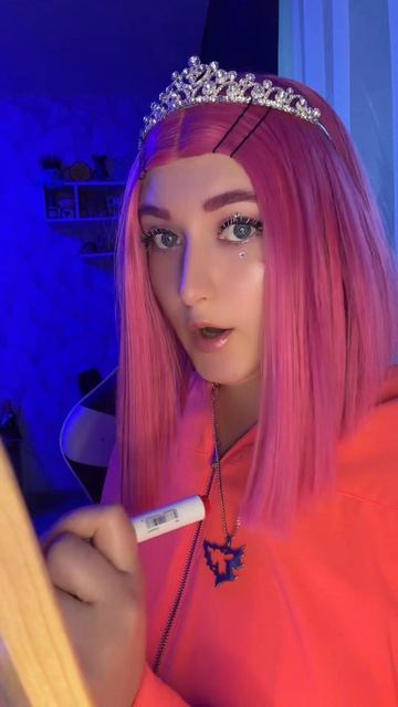 красотулька 😍