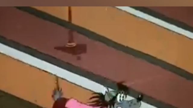 Когда живешь в пяти минутах от школы,или работы! Ненормативная лексика!