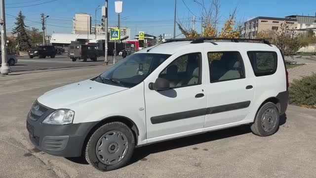 Автомобиль Lada Largus в автосалоне Аврора в Симферополе 6822