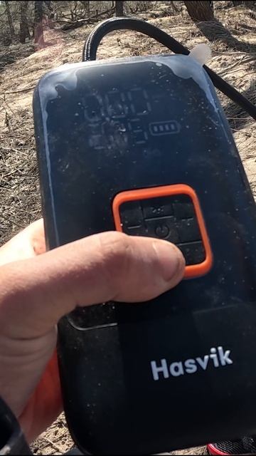 ОТЛИЧНЫЙ ПОМОЩНИК Hasvik Skyver Vinden Компрессор автомобильный беспроводной