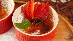 КРЕМ-БРЮЛЕ С ИЗЮМОМ