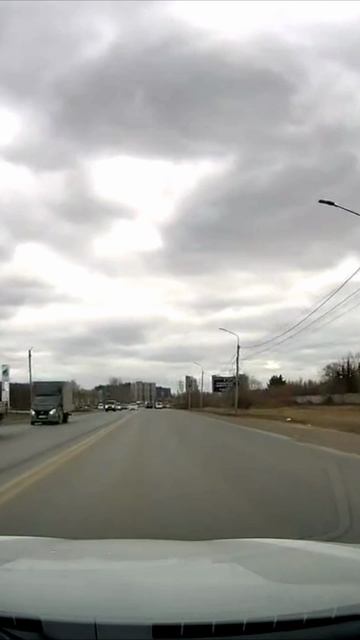 Авария на Волгоградской улице в Омске