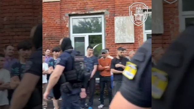 Хостел и прилегающая территория ТЦ