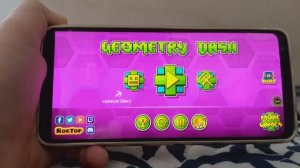 Вернулся на канал спустя 6 МЕСЯЦЕВ!!! Прохожу свои уровни в геометри Дэш!!