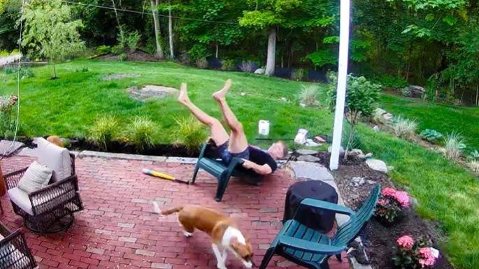 America′s Funniest Home Videos. Watching These Fails Without Cringing Was (Almost) Impossible смотреть онлайн