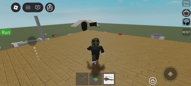 Играю в убей монстров  1 часть, разным оружием