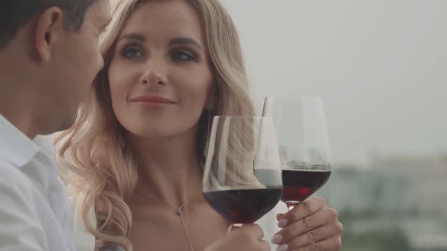 РЕКЛАМНЫЙ РОЛИК