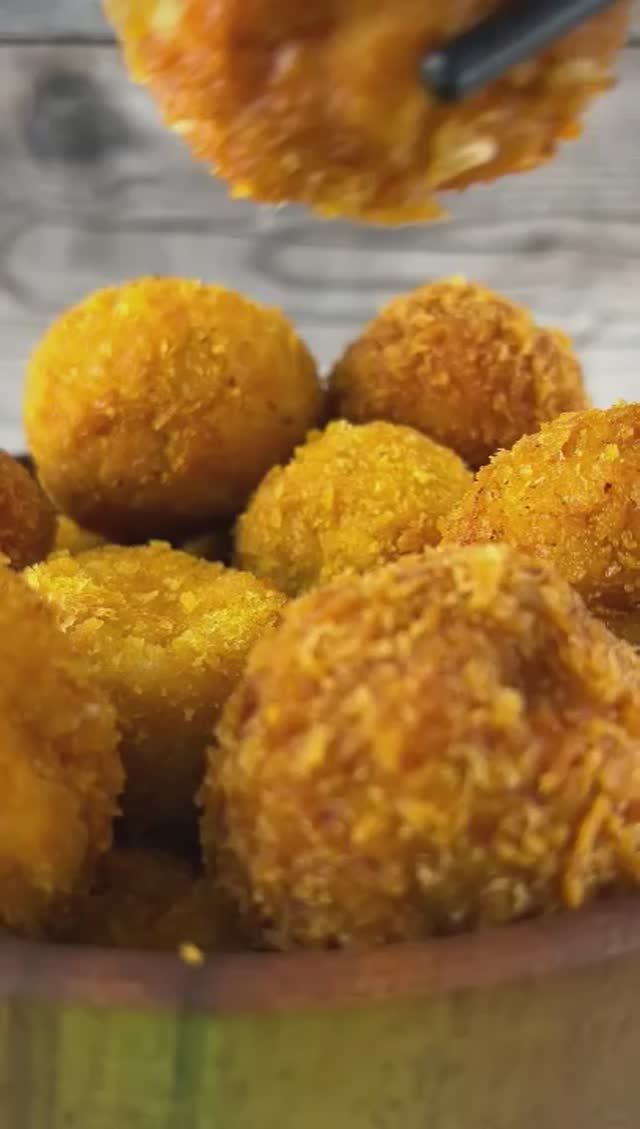 Куриные шарики с моцареллой 🧆