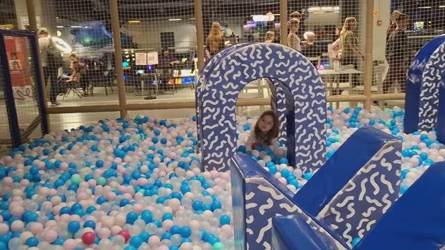 Куда пойти с детьми развлечься. MазаПарк - любимое место для встреч и веселья наших деток