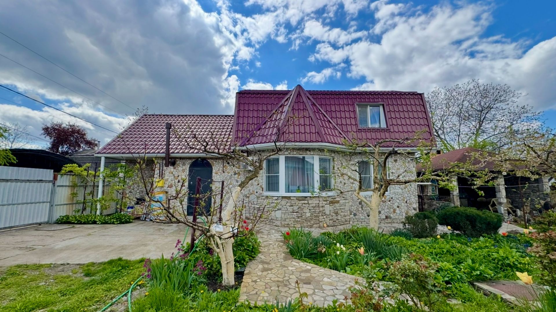 Дом с ремонтом на 6 сотках под Краснодаром!!