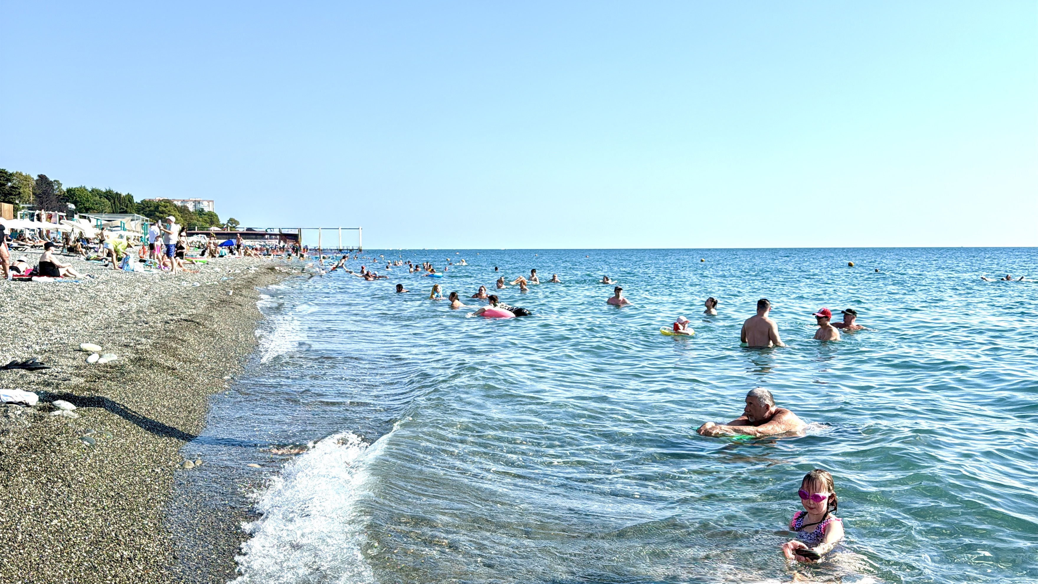 НА МОРЕ НА ПОЕЗДЕ АДЛЕР СОЧИ ЛАЗАРЕВСКОЕ ПЛЯЖ ЧИСТОЕ ЛИ МОРЕ ОТЕЛЬ УЛЬЯНА ЕДА ПРОГУЛКИ ПО НАБЕРЕЖНОЙ