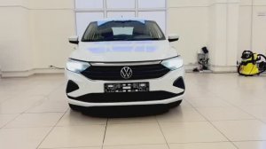 Автомобиль Volkswagen Polo в автосалоне Аврора в Симферополе (5353)