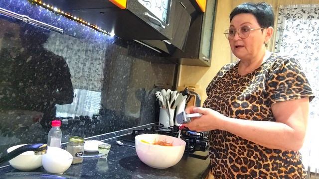 ЖИЗНЬ В СЕЛЕ::НА ОБЕД СУП И НОВЕНЬКИЙ САЛАТ