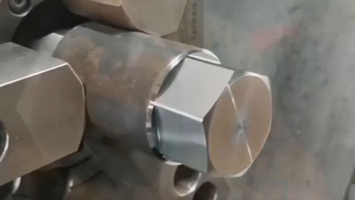 Вихревое точение шестигранника