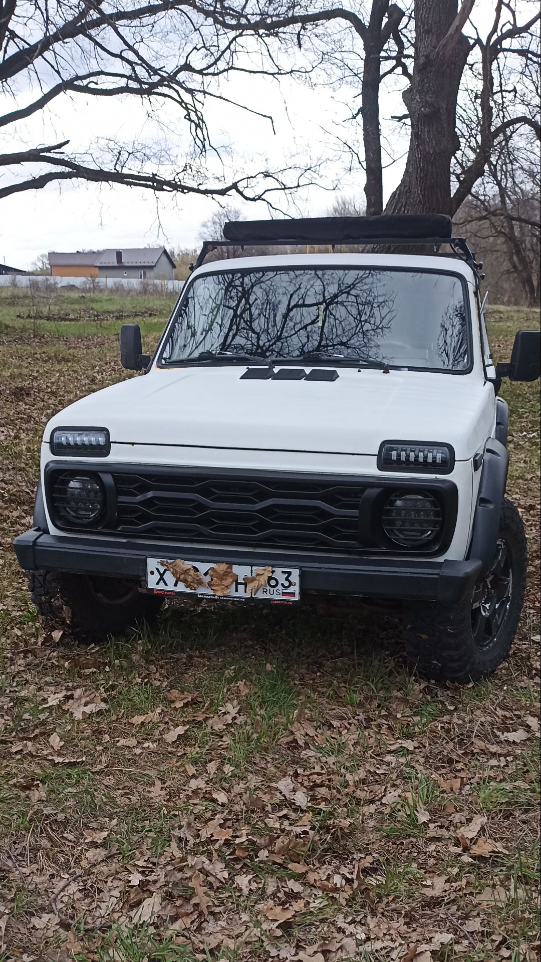 Решетки на фары Нива