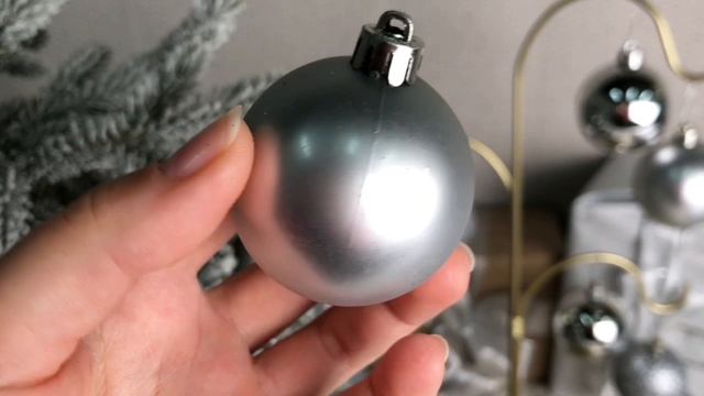 Набор пластиковых шаров Шинтилла  (матовые, глянцевые, глиттер), цвет: серебряный, 40-60 мм, 022901